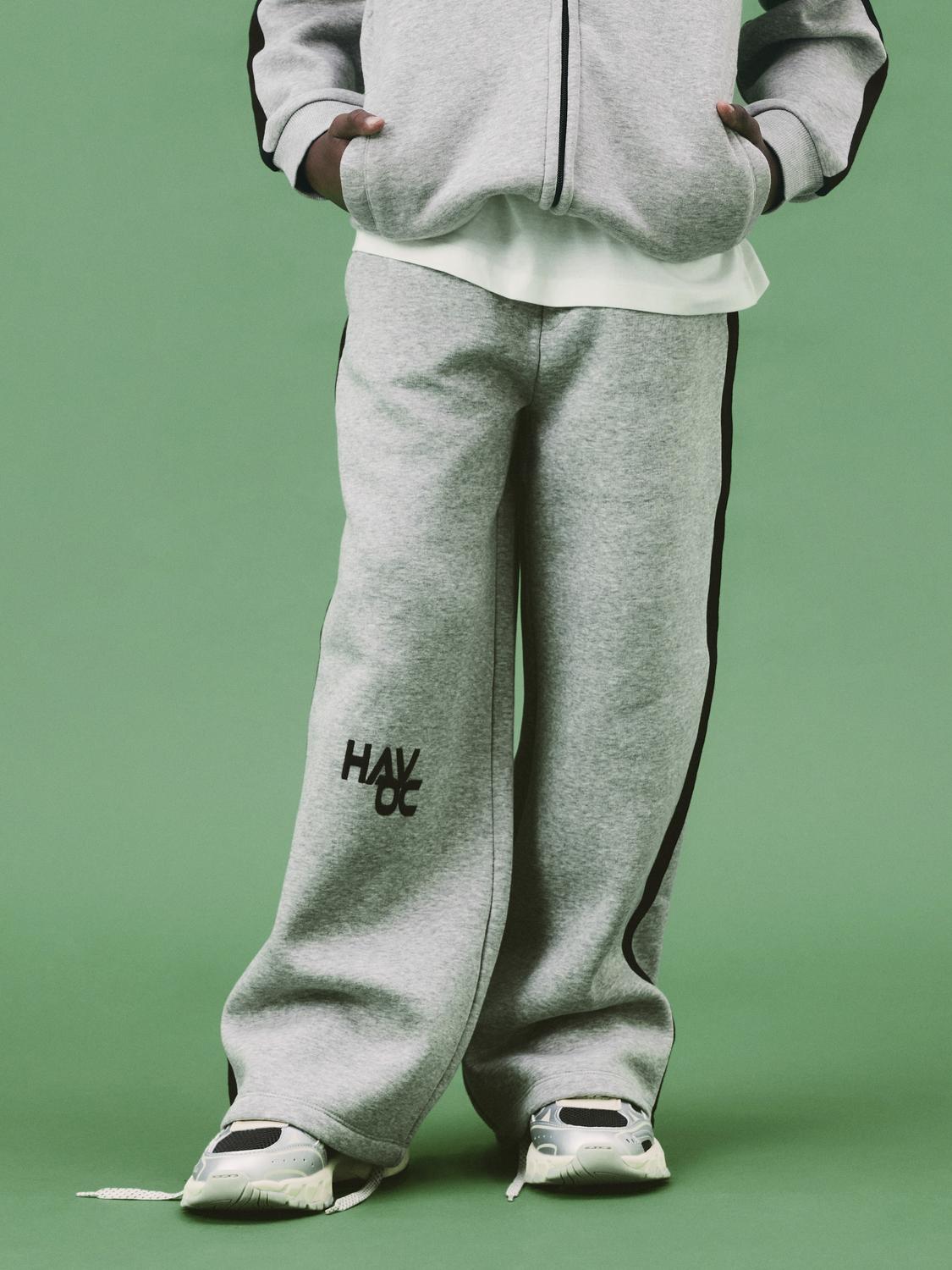 model_shot-creative